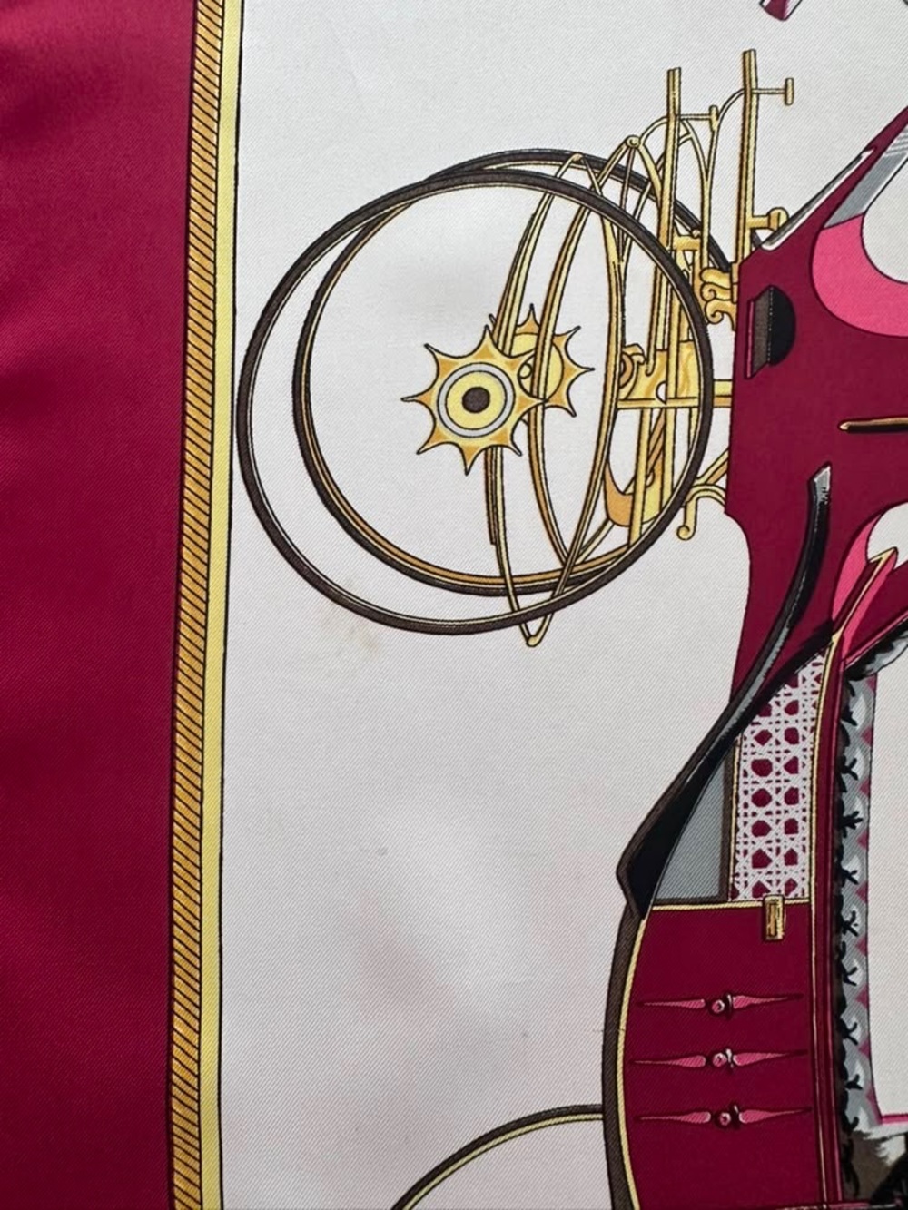 Hermes Silk Scarf Carré 90 Red White Hand Rolled Made in France - Picture 9 of 9